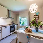 Selina Apartman *